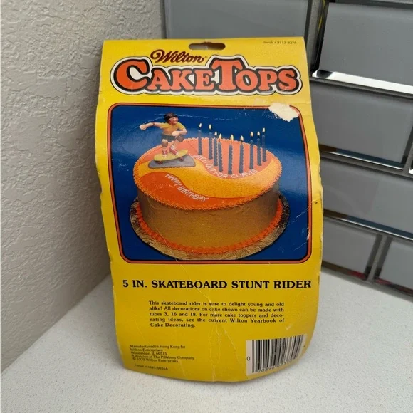 Vintage Wilton Cake Topper Skateboard Stunt Rider Skateboarder 1979 70s - Picture 2 of 10